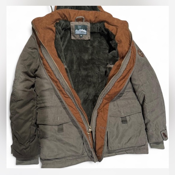 Olive Green Military Field Jacket with Detachable Hood - Picture 2 of 8